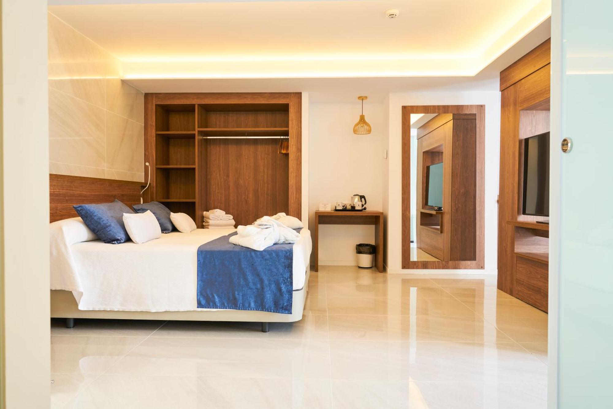Eurostars Puerto De Ibiza Hotel Luaran gambar